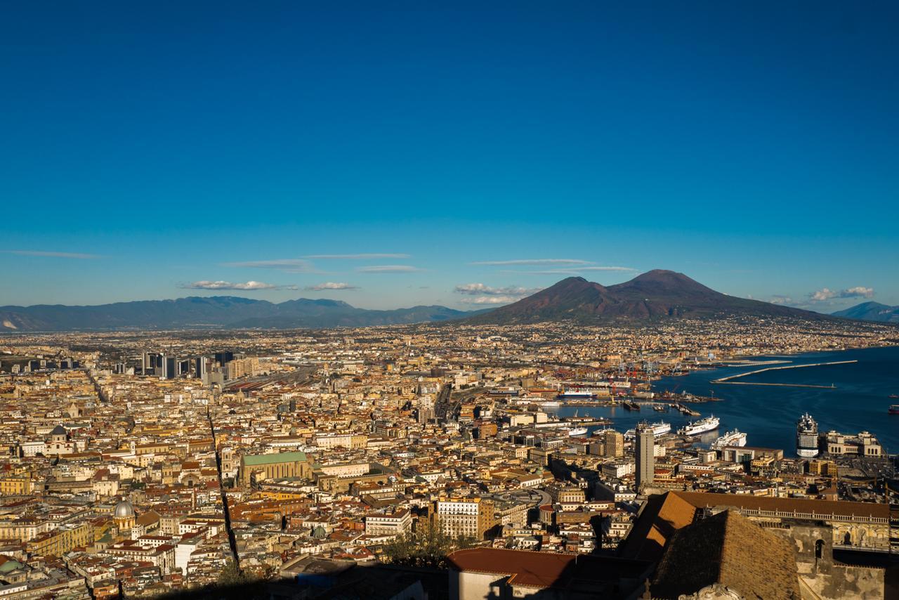 Art Suite Nel Cuore Di Napoli Exterior foto