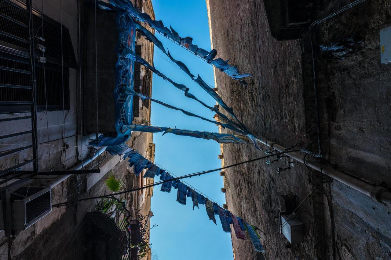Art Suite Nel Cuore Di Napoli Exterior foto