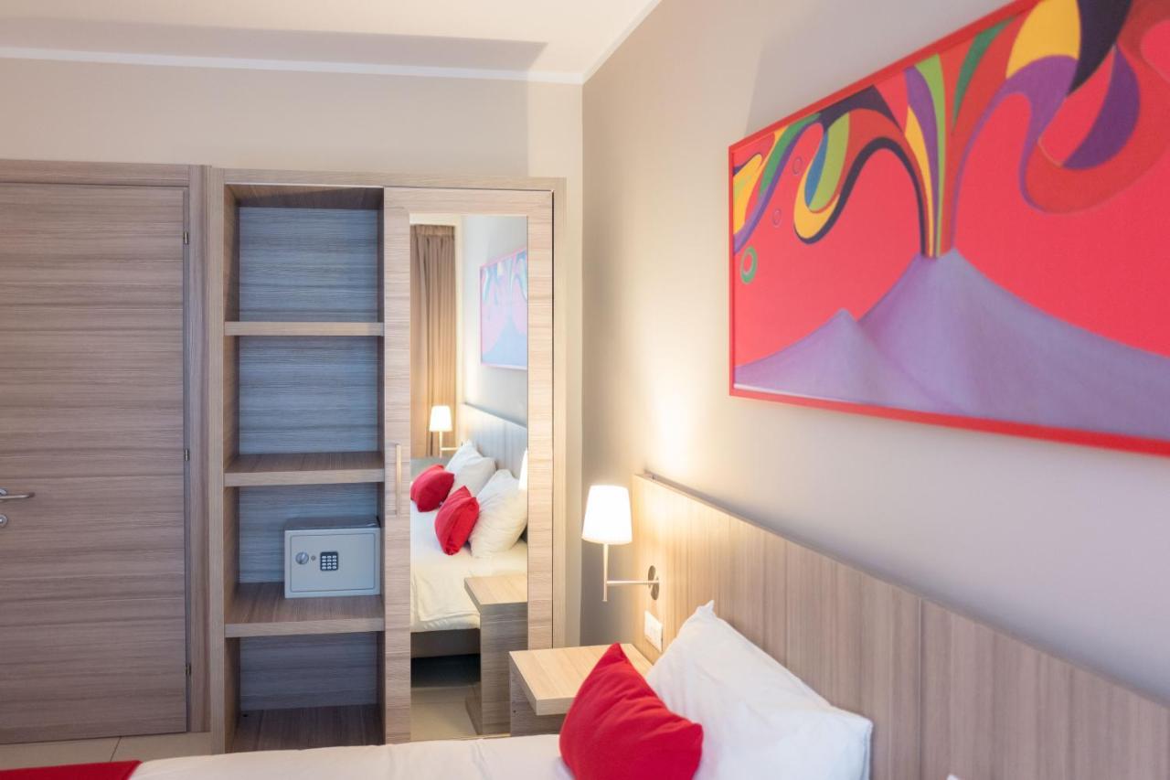 Art Suite Nel Cuore Di Napoli Exterior foto