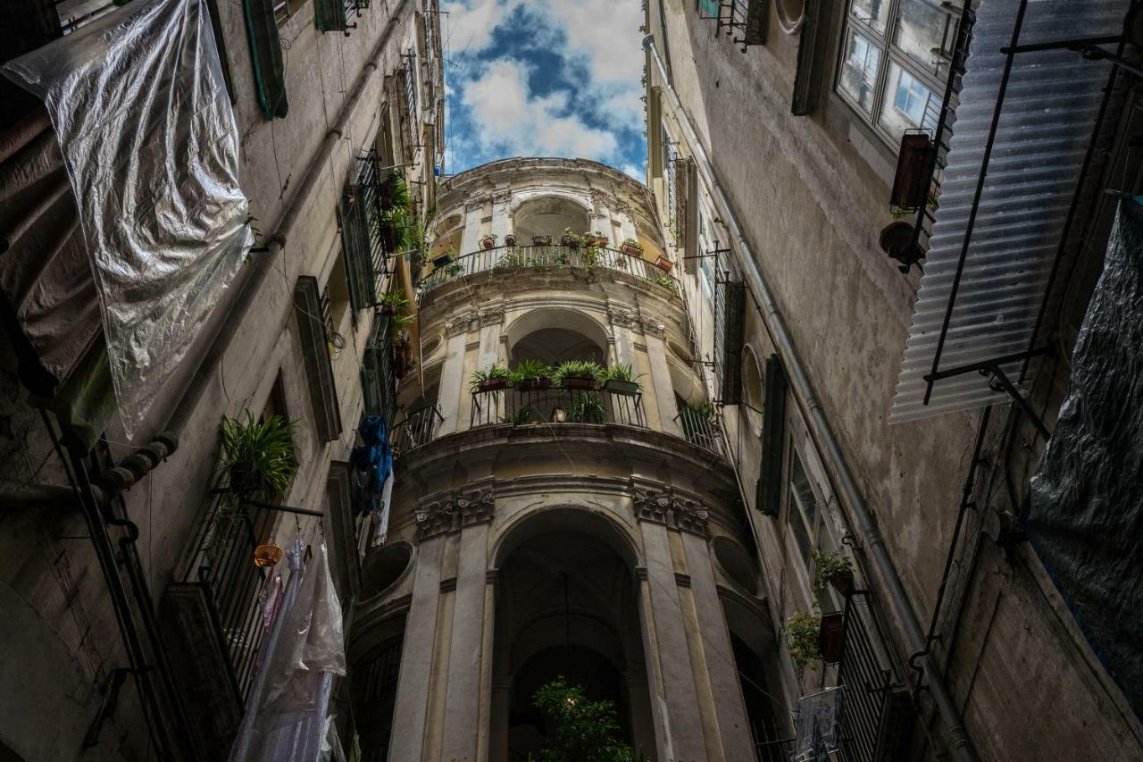 Art Suite Nel Cuore Di Napoli Exterior foto