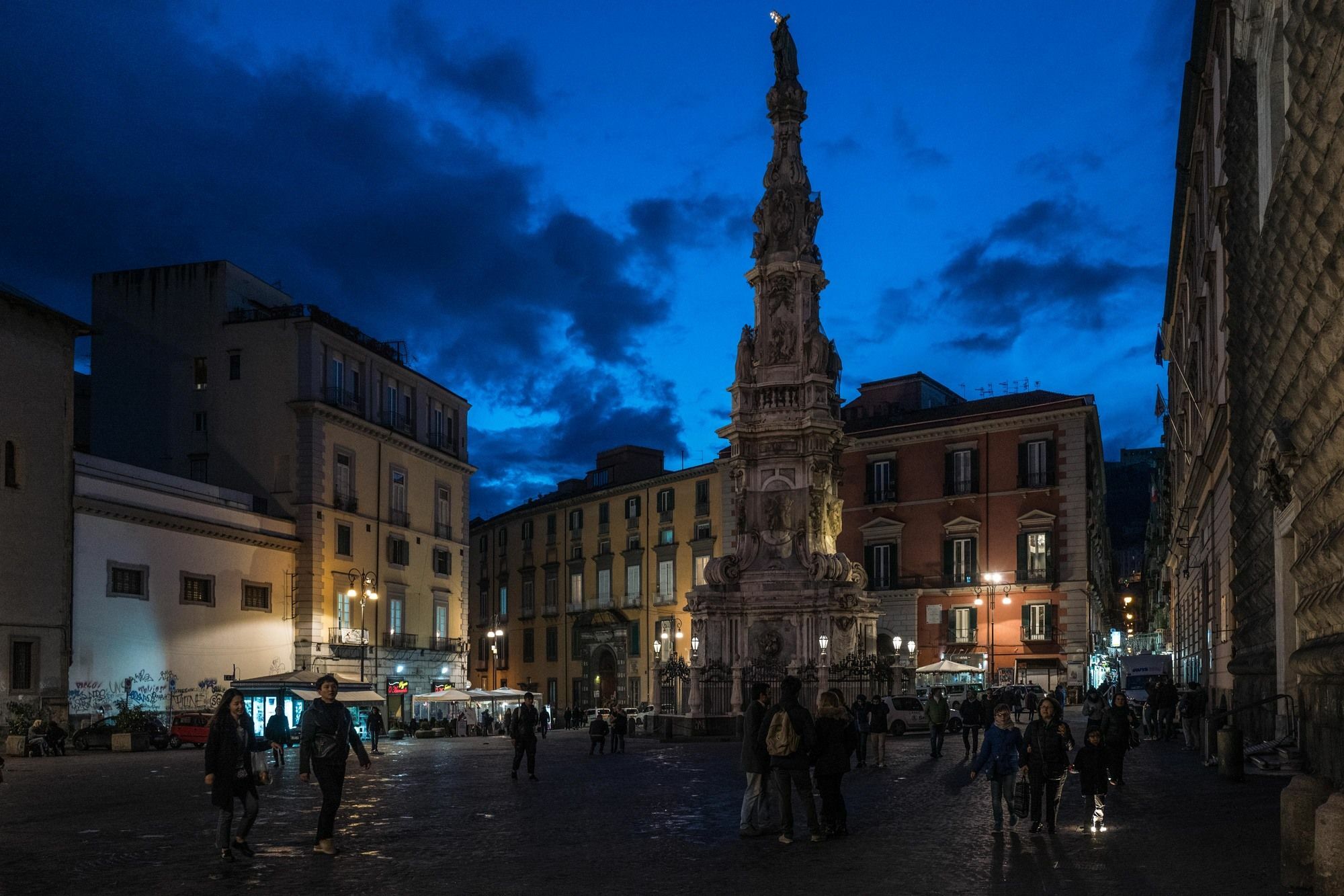 Art Suite Nel Cuore Di Napoli Exterior foto