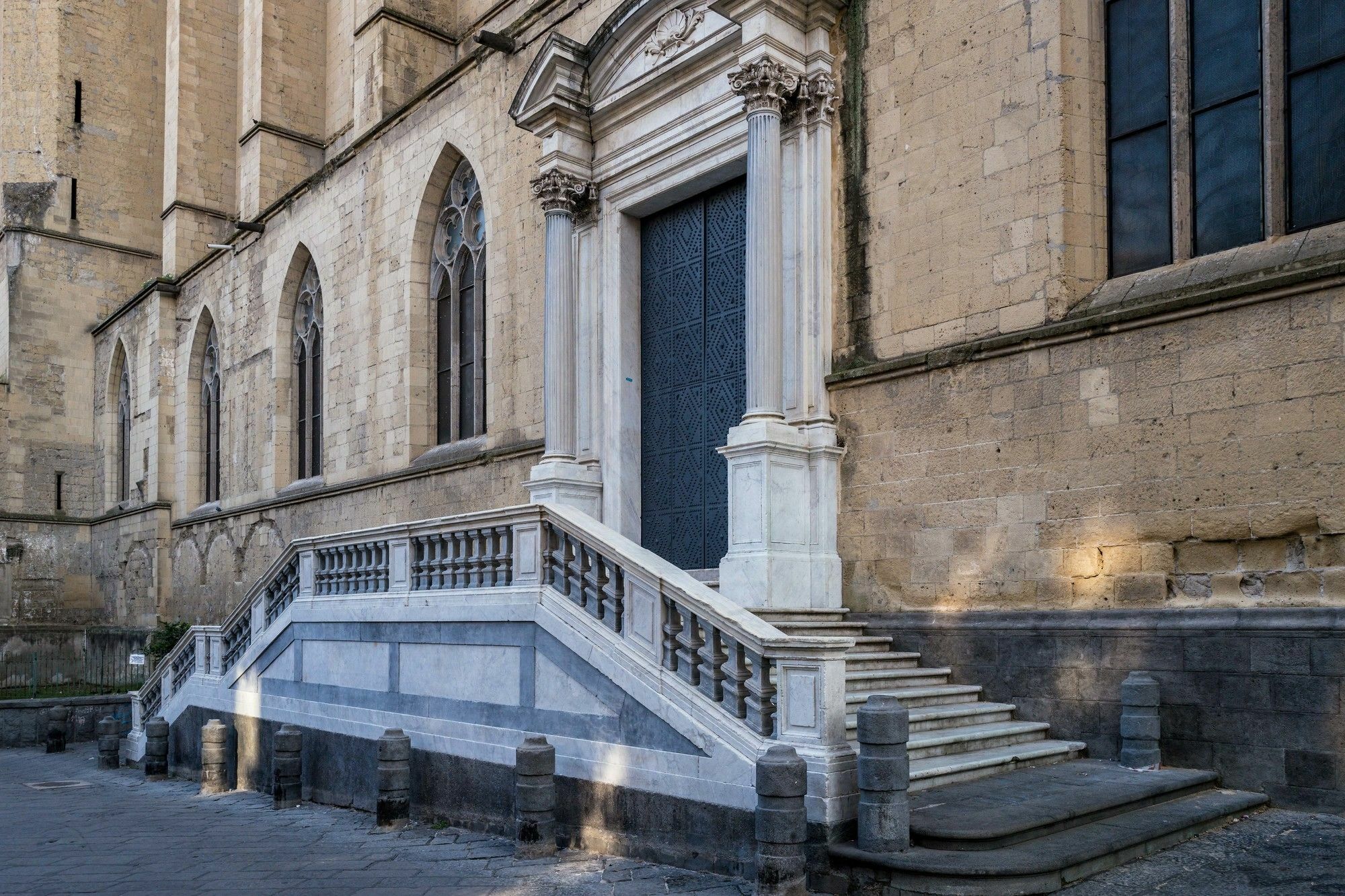 Art Suite Nel Cuore Di Napoli Exterior foto